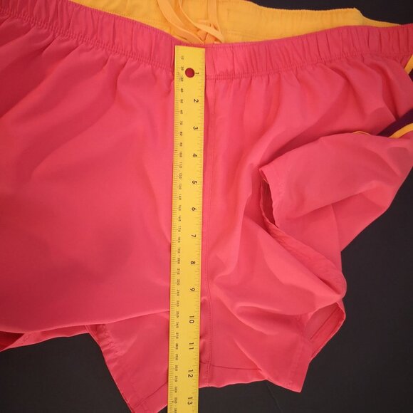 New Balance Ladies Elastic Waist with Tie Athletic Shorts - Picture 6 of 6